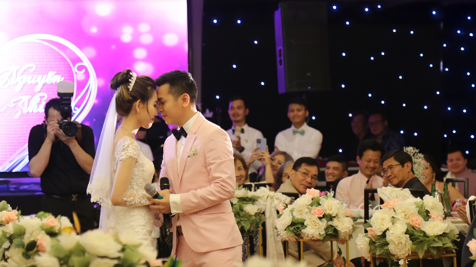 
              HIỆN ĐẠI & LÃNG MẠN            